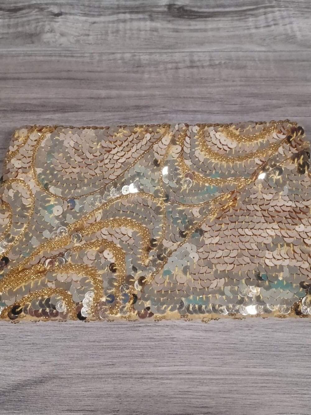 Magid Women's Gold Sequined Clutch Handbag With Zipper Closure